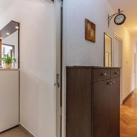 Amazing In With Wifi Apartment